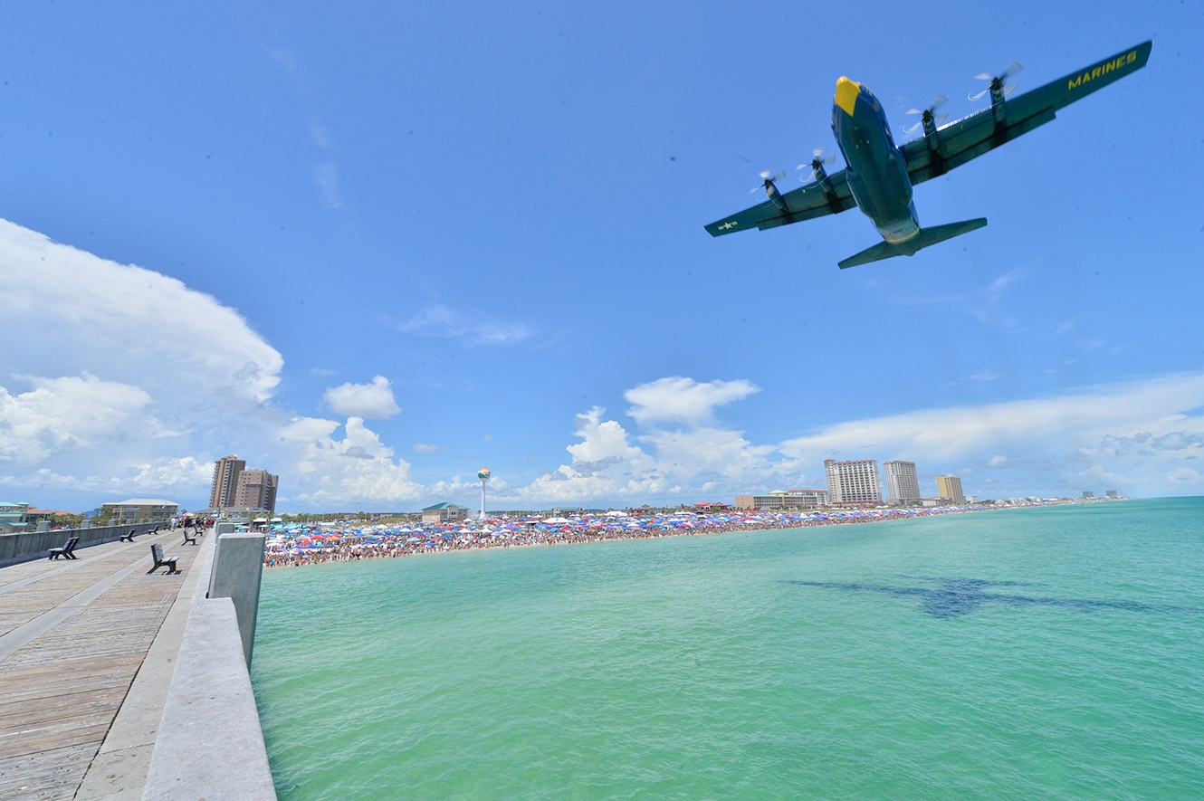 An Insider's Guide to the Blue Angels Pensacola Beach Air Show | Visit  Pensacola